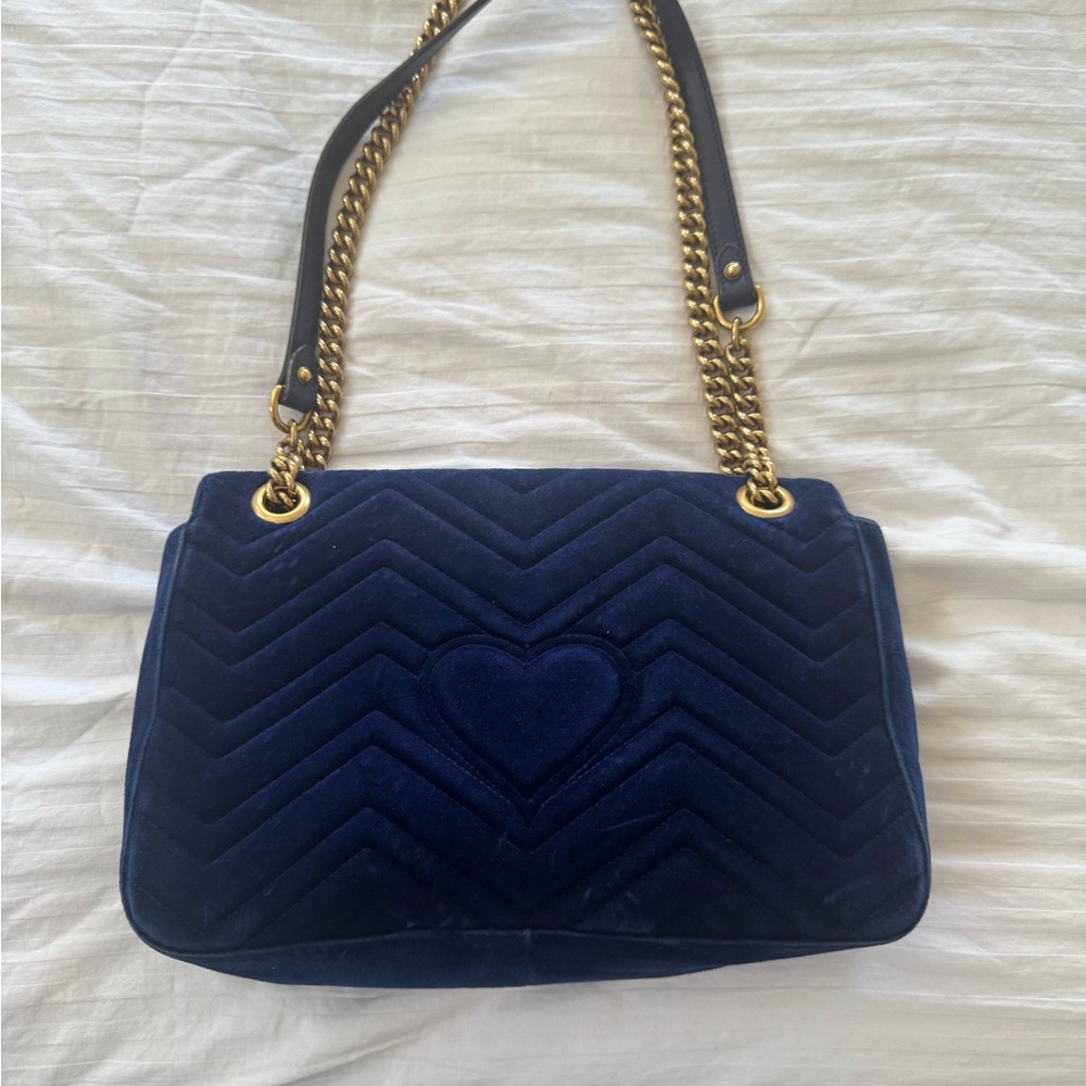 Gucci Dark Blue Shoulder Bag with Gold Chain - Picture 2 of 4